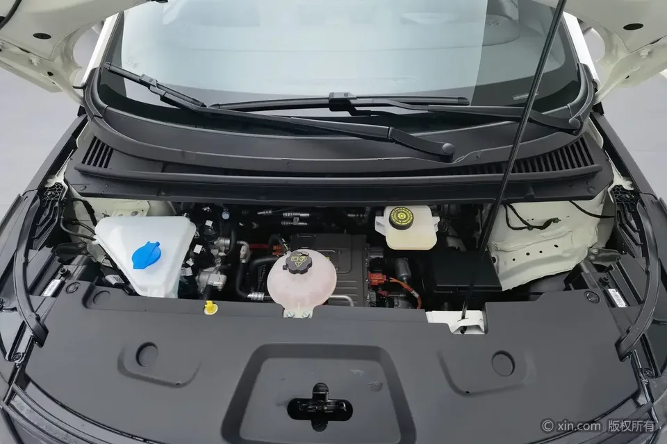 BYD Dolphin dolphin 2025 Smart Driving Edition 420KM Free Edition 2025 — thumbnail 2