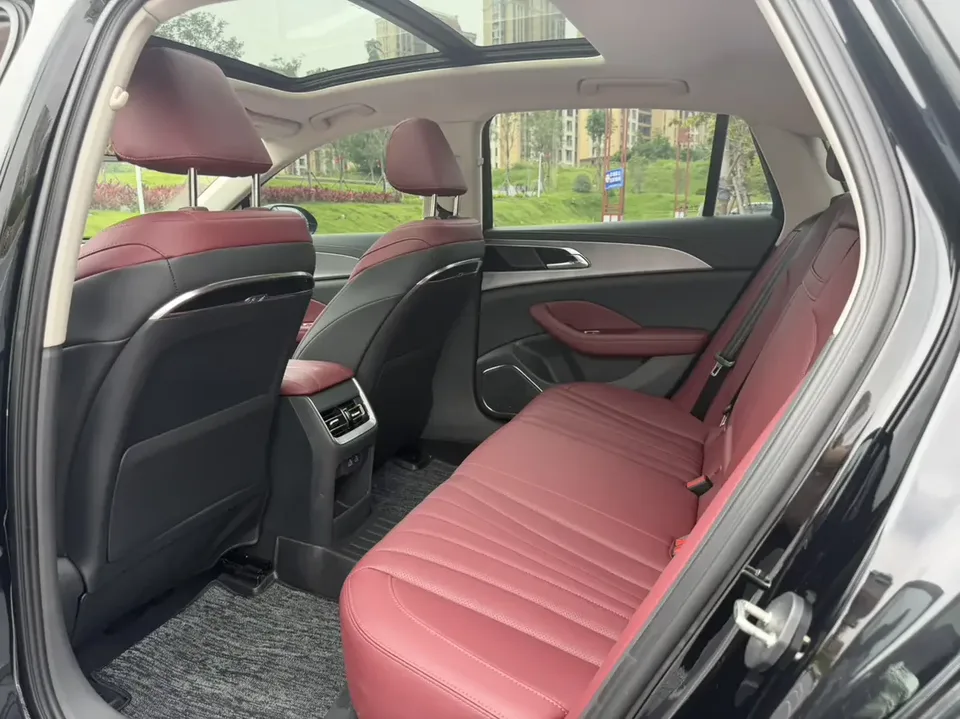 Hongqi H5 Hongqi H5 2024 1.5T DCT Zhilian Qiyun Edition 2024 — thumbnail 3