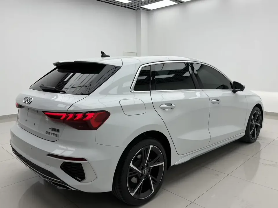 Audi A3 Audi A3 2022 Sportback 35 TFSI Stylish and sporty 2022 — thumbnail 2