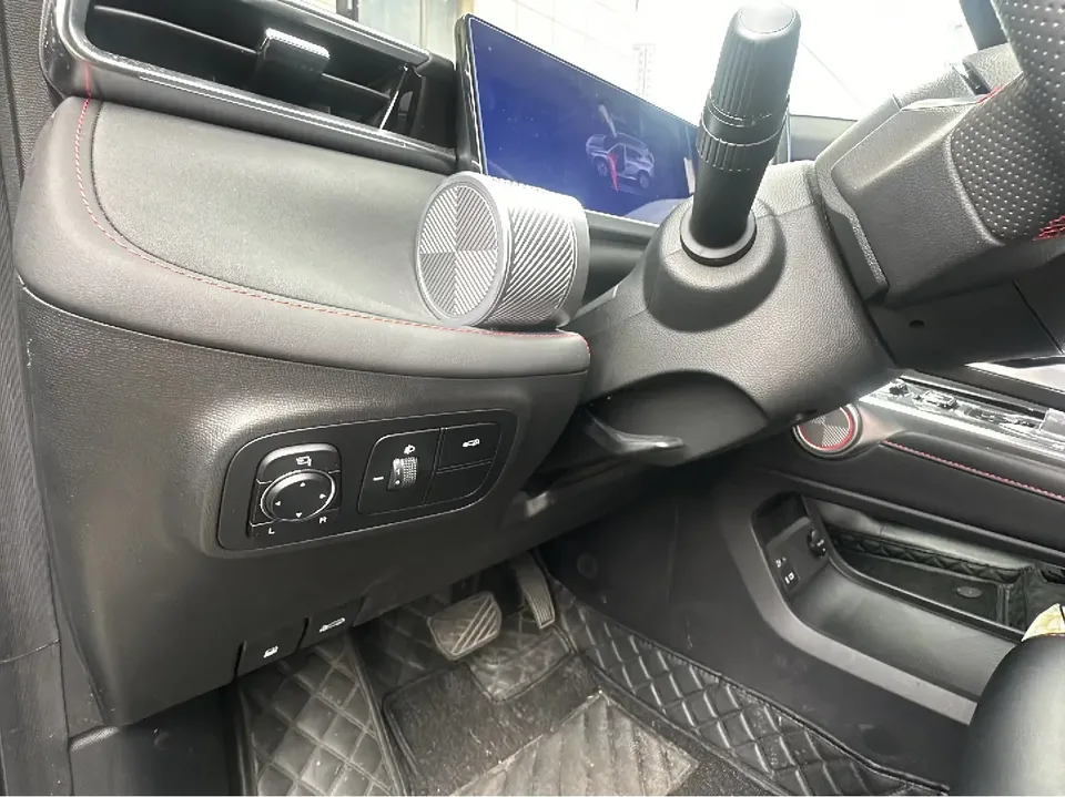 GAC Trumpchi Empow shadowcool 2022 1.5T Supernova Pro Edition 2023 — thumbnail 4