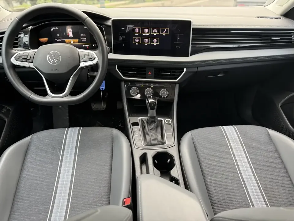 Volkswagen Sagitar Sagitar 2024 200TSI DSG Flying Edition 2024 — thumbnail 5