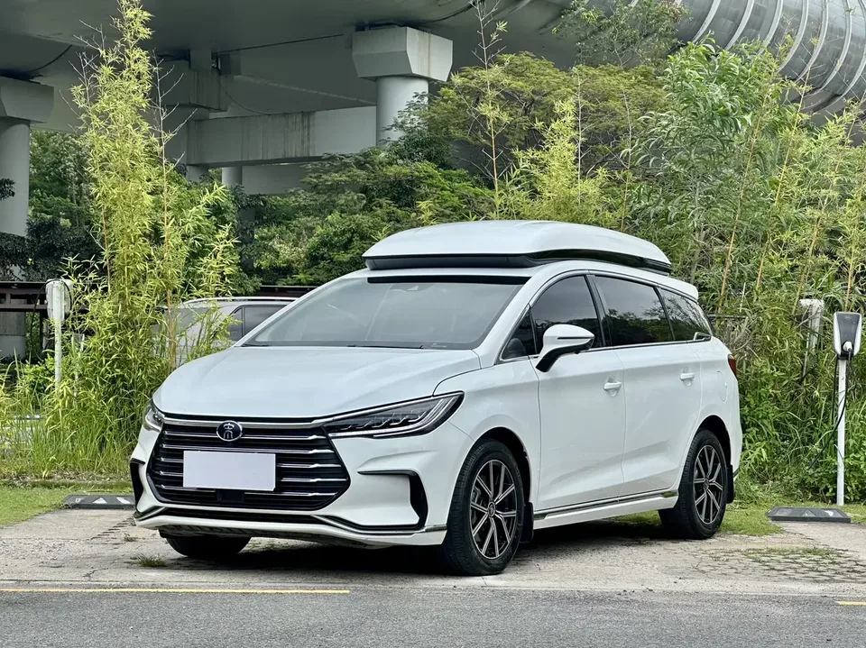 BYD Song MAX DM Song MAX DM 2022 DM-i 105KM Executive Edition 2022 — photo 1, buy with delivery to Moscow