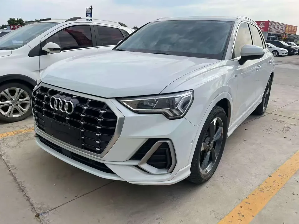 Audi Q3 Audi Q3 2022 35 TFSI Stylish Dynamic 2023 — photo 1, buy with delivery to Moscow