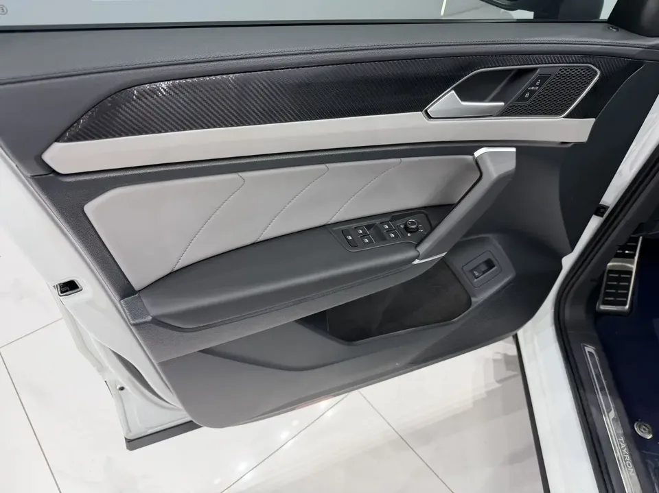 Volkswagen Tayron Tanyue 2023 280TSI 2WD Luxury Plus Advanced Edition 2023 — thumbnail 3
