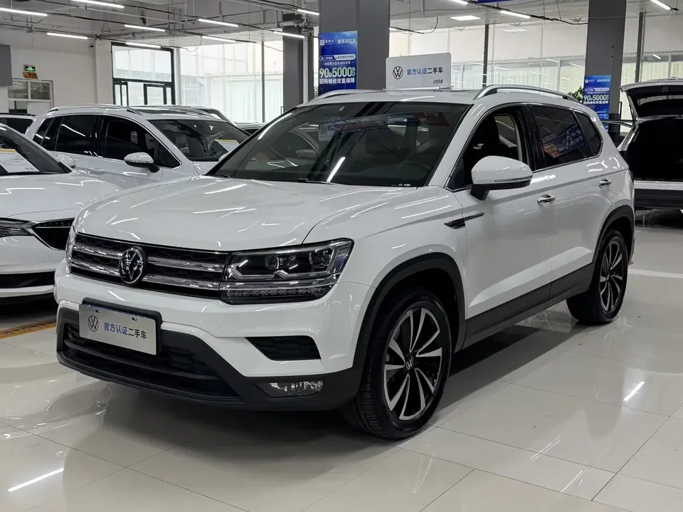 Volkswagen Tharu tuyue 2022 280TSI 2WD Deluxe Edition 2022 — photo 1, buy with delivery to Moscow
