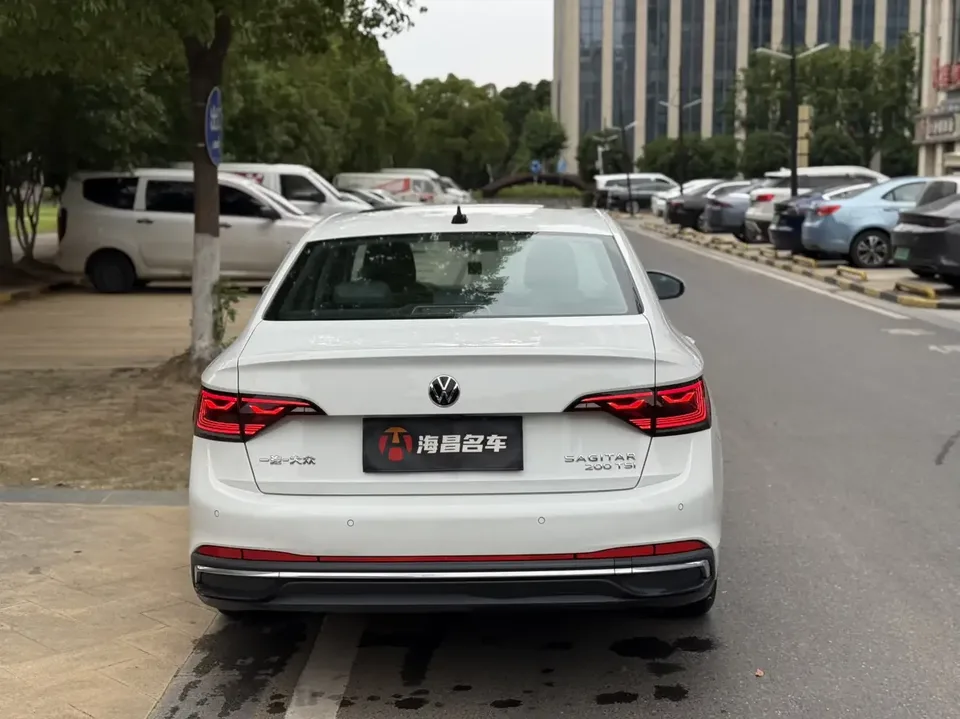 Volkswagen Sagitar Sagitar 2024 200TSI DSG Flying Edition 2024 — thumbnail 2