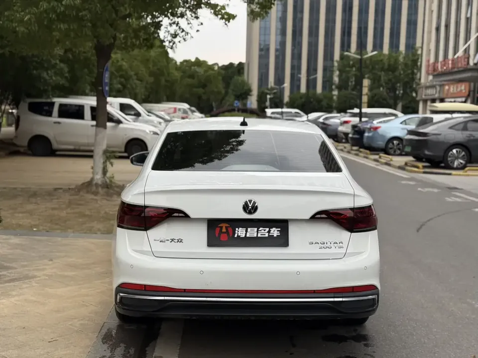 Volkswagen Sagitar Sagitar 2024 200TSI DSG Flying Edition 2024 — миниатюра 2