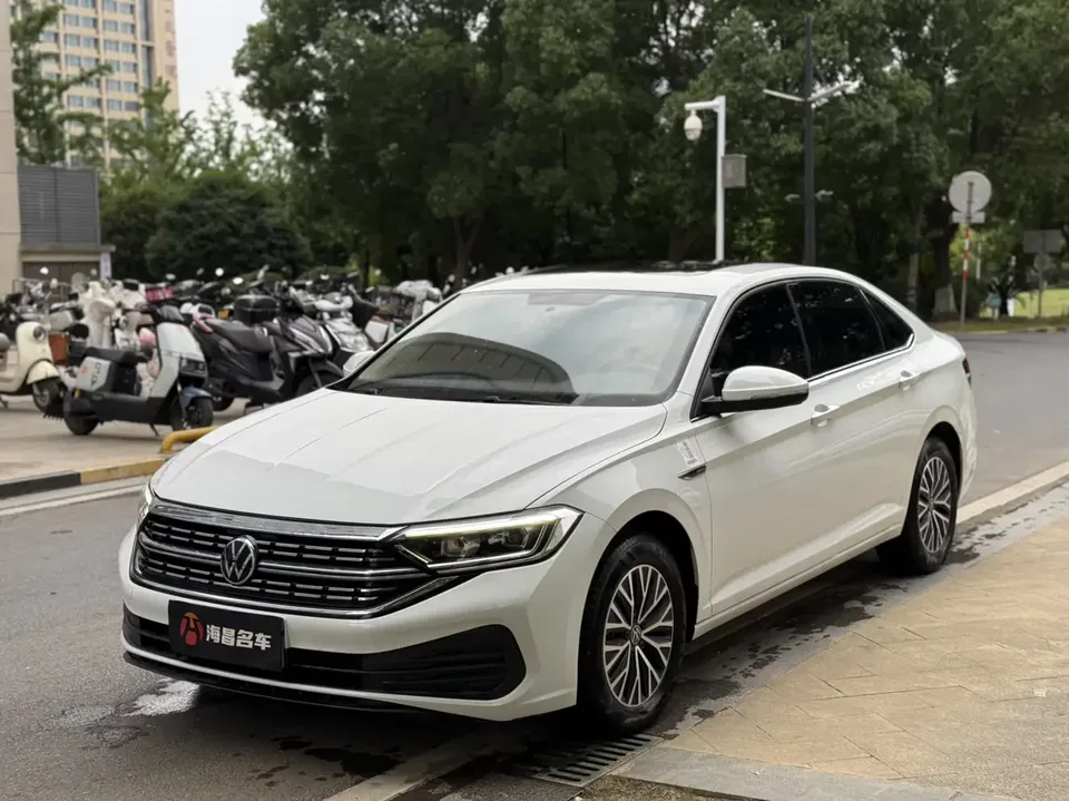 Volkswagen Sagitar Sagitar 2024 200TSI DSG Flying Edition 2024 — фото 1, купить с доставкой в Москву