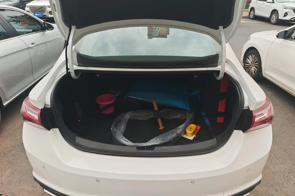 Chevrolet Malibu Xl Malibu XL 2023 1.5T Sharp Edition 2025 — thumbnail 5