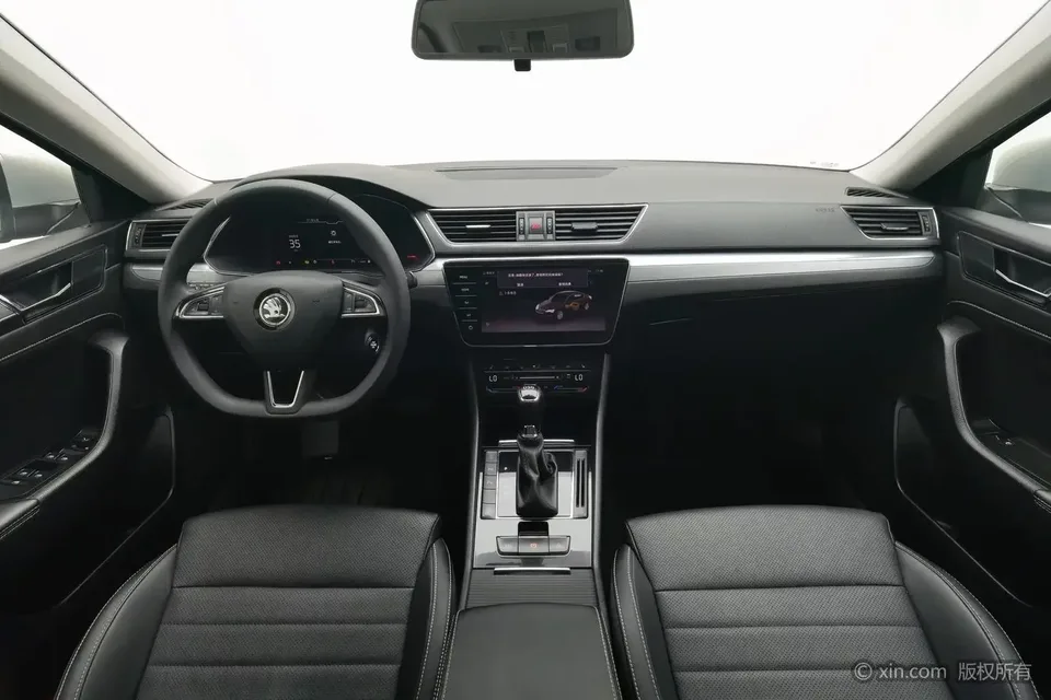Skoda Superb Speedy 2021 TSI330 DSG Comfort Edition 2022 — thumbnail 4