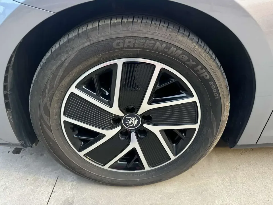 BYD Qin L DM Qin L DM 2025 DM-i 80KM Intelligent Driving Edition 2024 — thumbnail 5