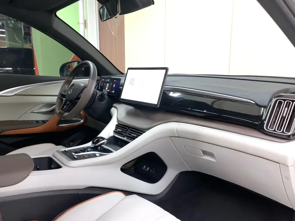 BYD Song Pro DM Song Pro DM 2022 DM-i 51km Premium 2022 — thumbnail 3