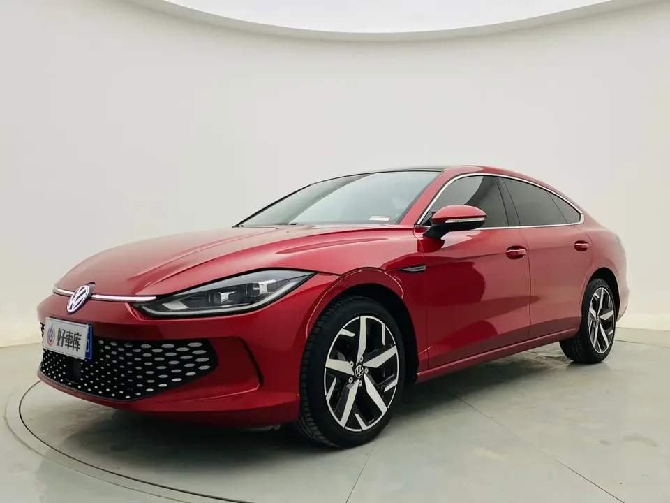 Volkswagen Lamando Lingdu 2023 Lingdu L 280TSI DSG Super Hot Flagship Edition 2024 — photo 1, buy with delivery to Moscow