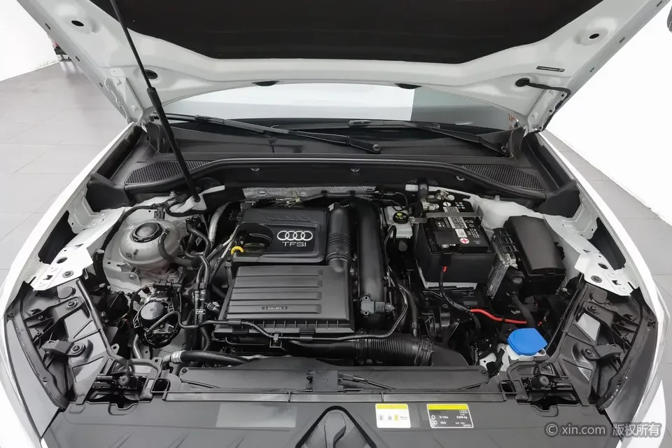 Audi Q2L Audi Q2L 2022 35 TFSI Stylish Dynamic 2023 — thumbnail 2