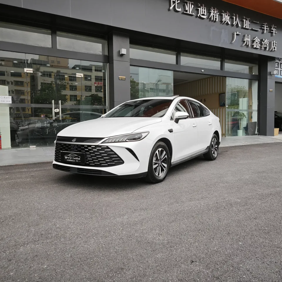 BYD Qin PLUS DM Qin PLUS DM 2025 DM-i 55KM Intelligent Driving Edition 2025 — photo 1, buy with delivery to Moscow