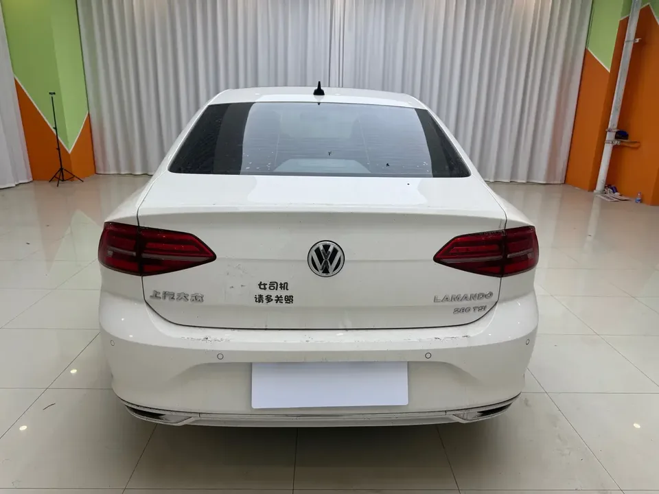 Volkswagen Lamando Lingdu 2021 280TSI DSG Comfort Edition 2022 — thumbnail 5
