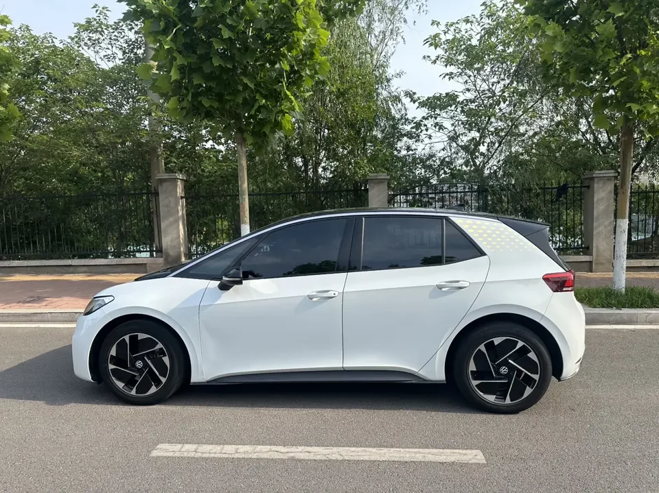 Volkswagen ID.3 Volkswagen ID.3 2024 Outstanding Edition 2024 — thumbnail 4