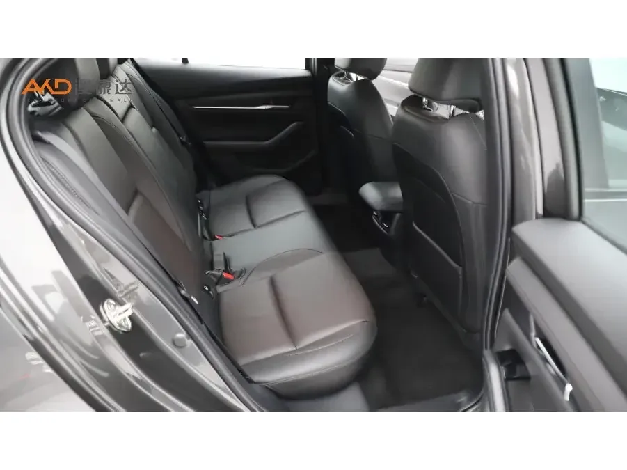 Mazda Axela Mazda3 Angkesela 2023 2.0L Automatic Premium Edition 2024 — thumbnail 5