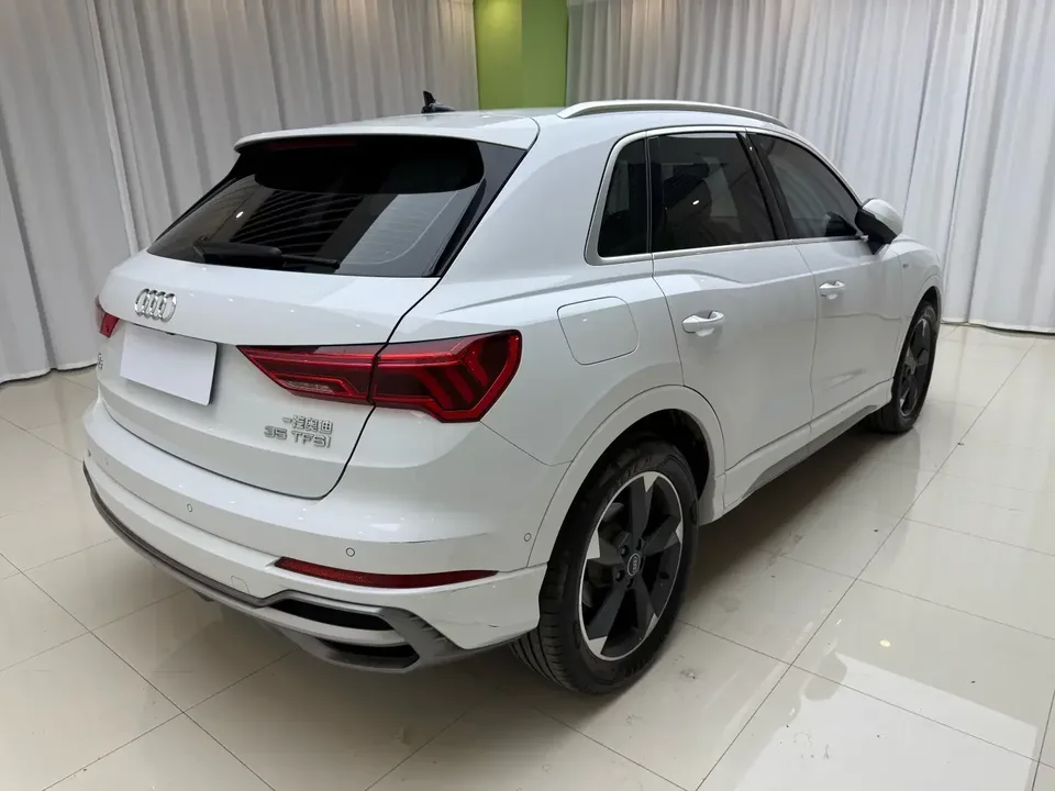 Audi Q3 Audi Q3 2022 35 TFSI Stylish Dynamic 2022 — миниатюра 2