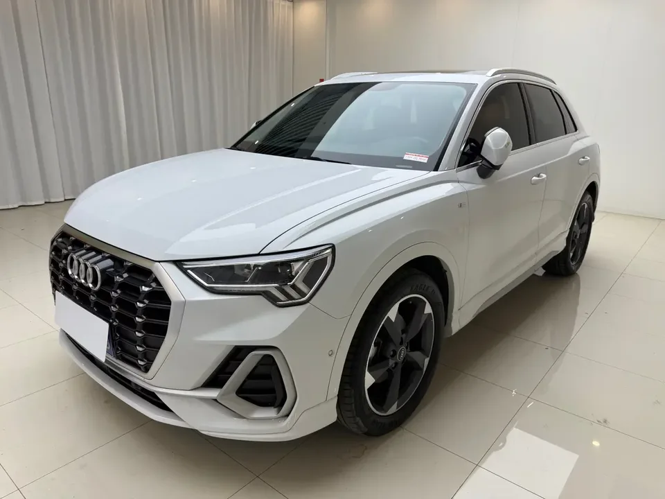 Audi Q3 Audi Q3 2022 35 TFSI Stylish Dynamic 2022 — фото 1, купить с доставкой в Москву