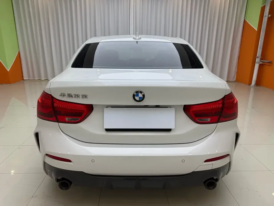 BMW 1 Series BMW 1 Series 2021 120i M Sport Night Edition 2022 — thumbnail 2