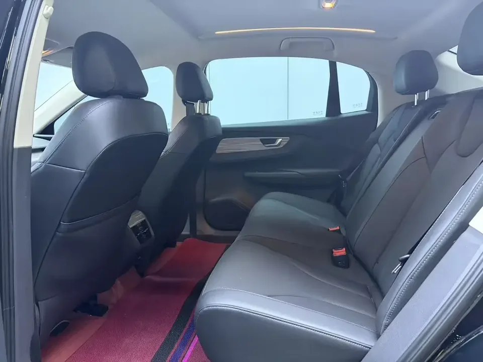 Hongqi E-QM5 Hongqi E-QM5 2024 500km travel version 100kW 2024 — thumbnail 4