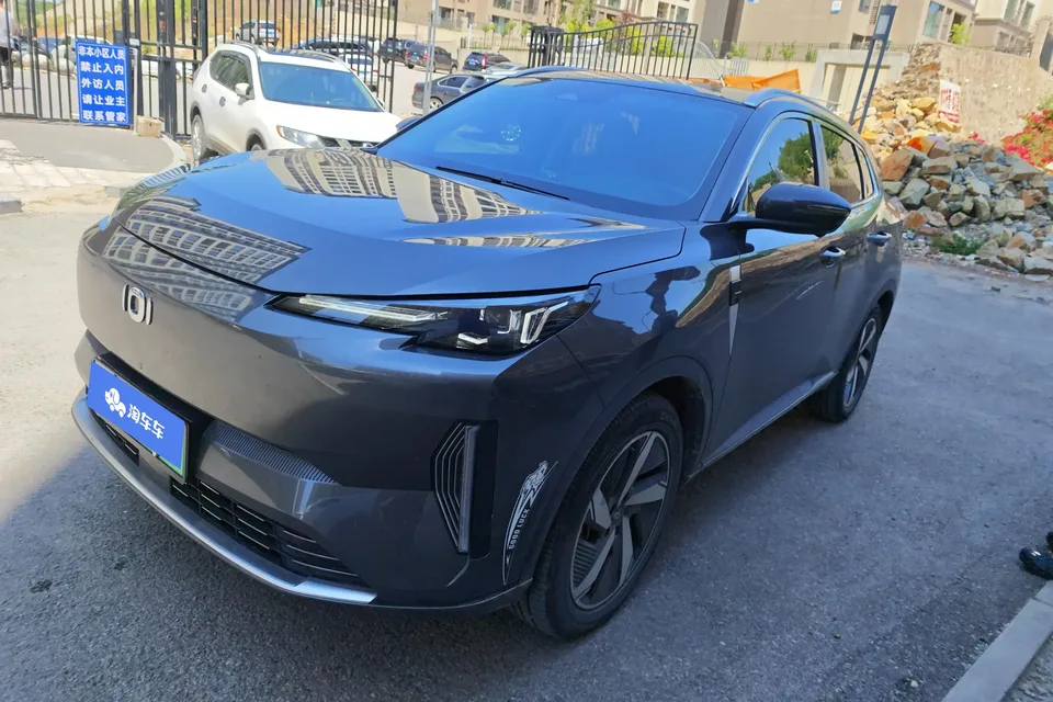 Changan Qiyuan Q05 Classic Changan Qiyuan Q05 Classic 2024 The real fragrance version 125 surpassing Zhongxinhang 2024 — photo 1, buy with delivery to Moscow