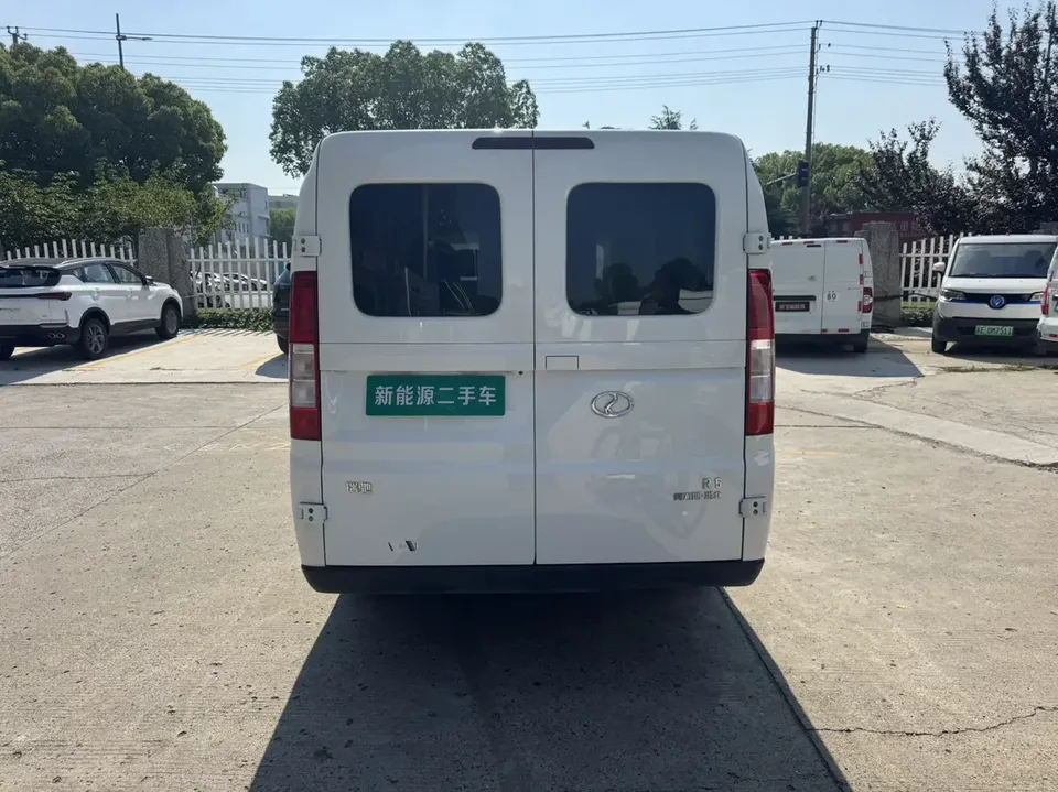 Ruichi R5 Ruichi R5 2025 Passenger version Intelligent Supercharger version Beyond Type I 52.16kWh 2025 — thumbnail 2