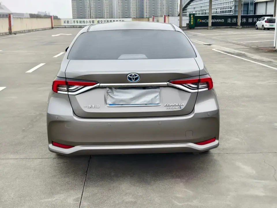 Toyota Corolla Corolla 2024 Intelligent Electric Hybrid Dual Engine 1.8L E-CVT Elite Edition 2024 — thumbnail 2