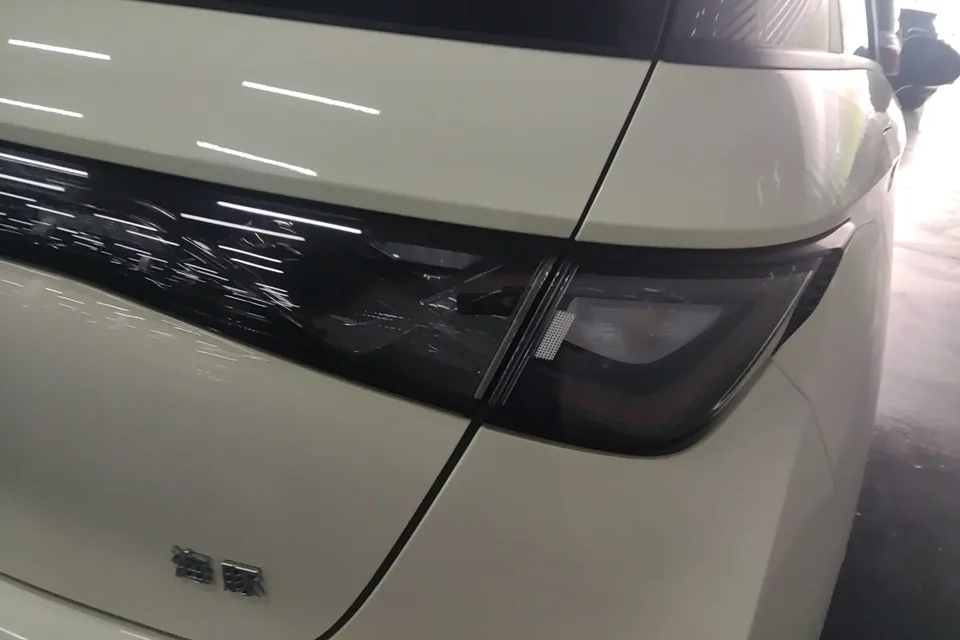 BYD Dolphin dolphin 2024 Glory Edition 420km Freedom Edition 2024 — thumbnail 2
