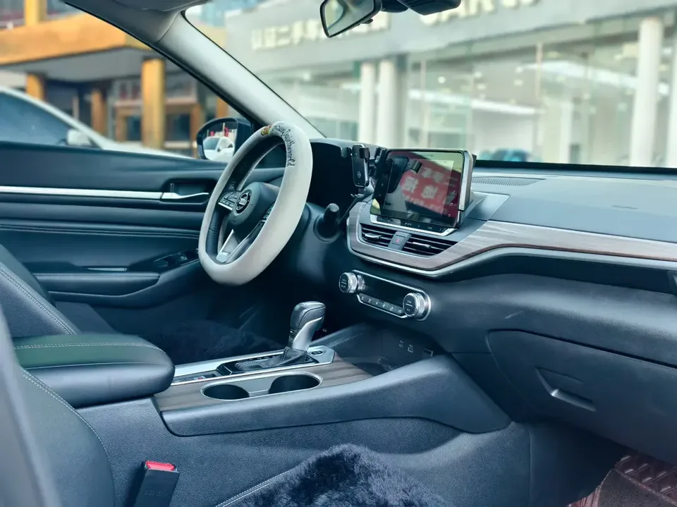 Nissan Altima Sound of nature 2020 2.0L XL Comfort Edition 2022 — thumbnail 5