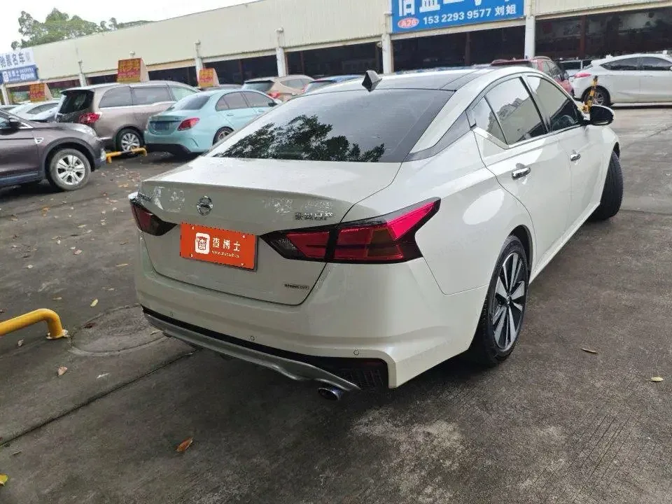 Nissan Altima Sound of nature 2021 2.0L XL Comfort Edition 2022 — thumbnail 4