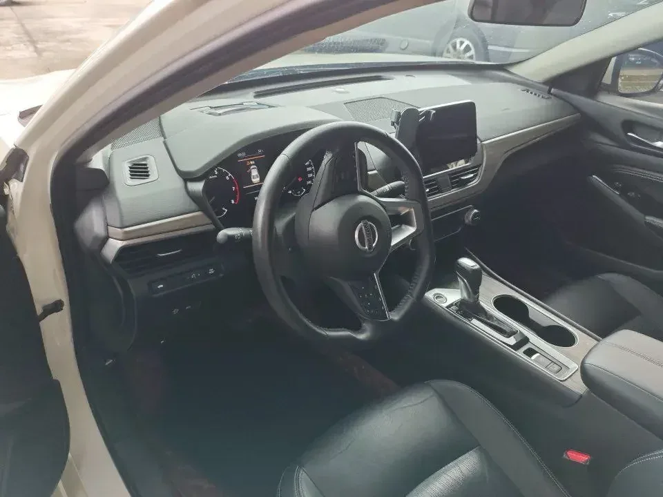Nissan Altima Sound of nature 2021 2.0L XL Comfort Edition 2022 — thumbnail 5