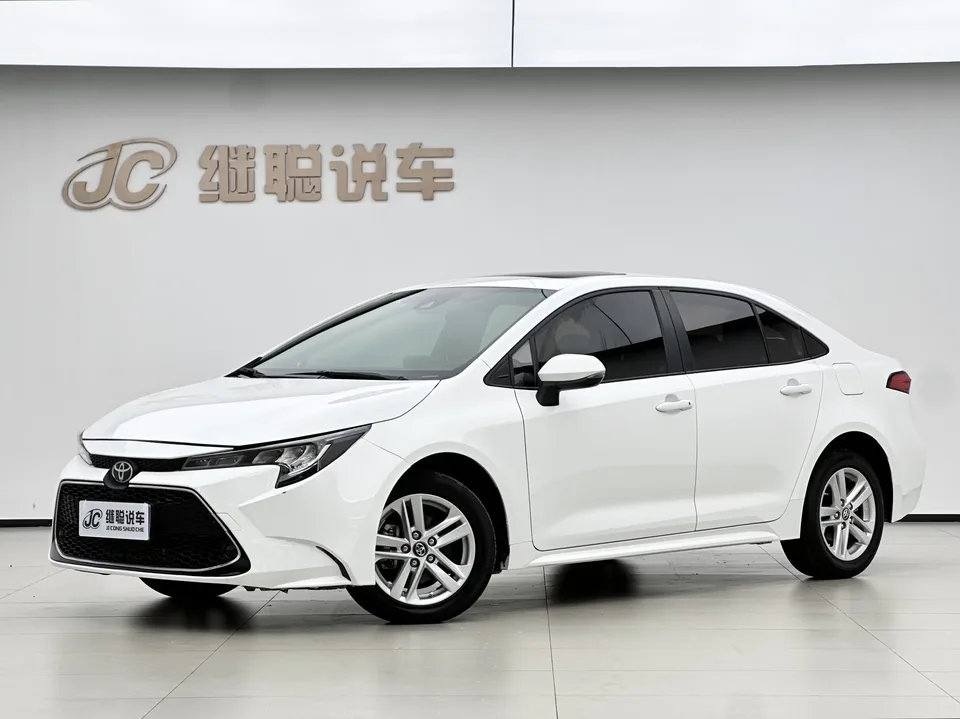 Toyota Levin Lei Ling 2022 185T CVT Deluxe Edition 2022 — photo 1, buy with delivery to Moscow