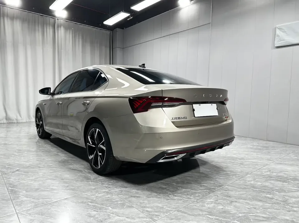 Skoda Octavia Octavia 2022 PRO TSI280 DSG Premium Edition 2023 — thumbnail 5