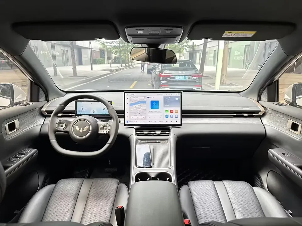 Wuling Starlight S PHEV Wuling Starlight S PHEV 2024 130km Pilot 2024 — миниатюра 3