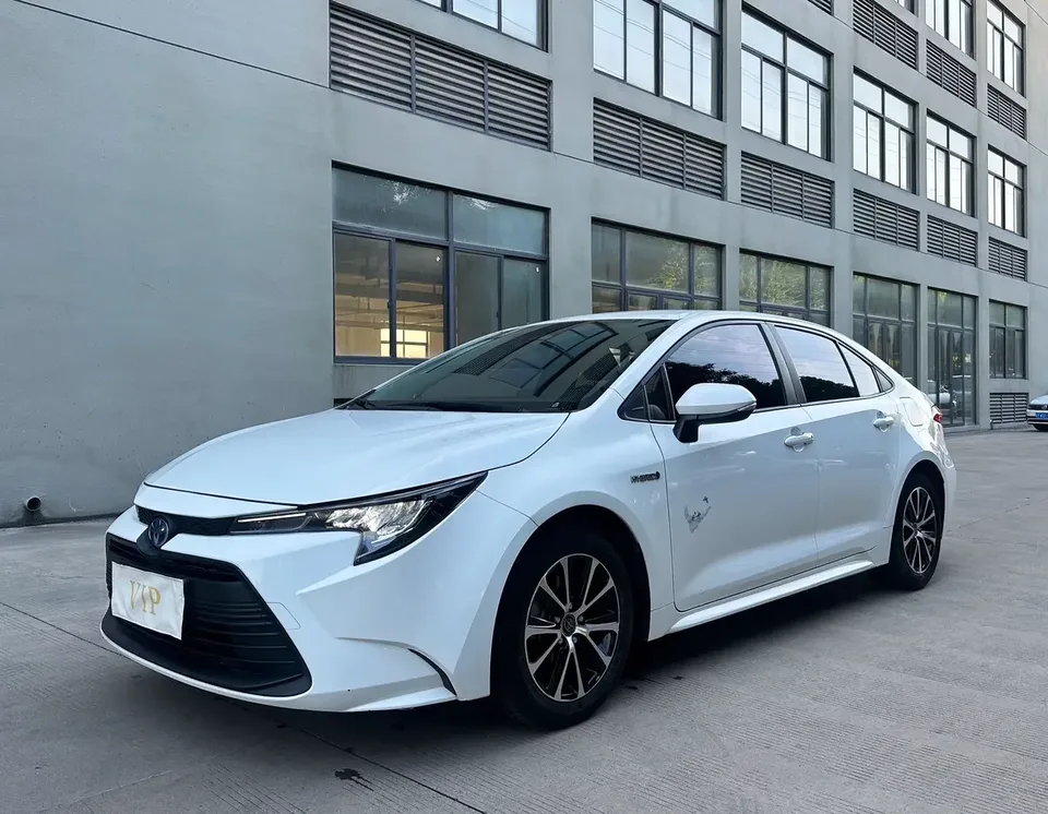 Toyota Levin Lei Ling 2023 Hybrid 1.8L Leading Edition 2023 — photo 1, buy with delivery to Moscow