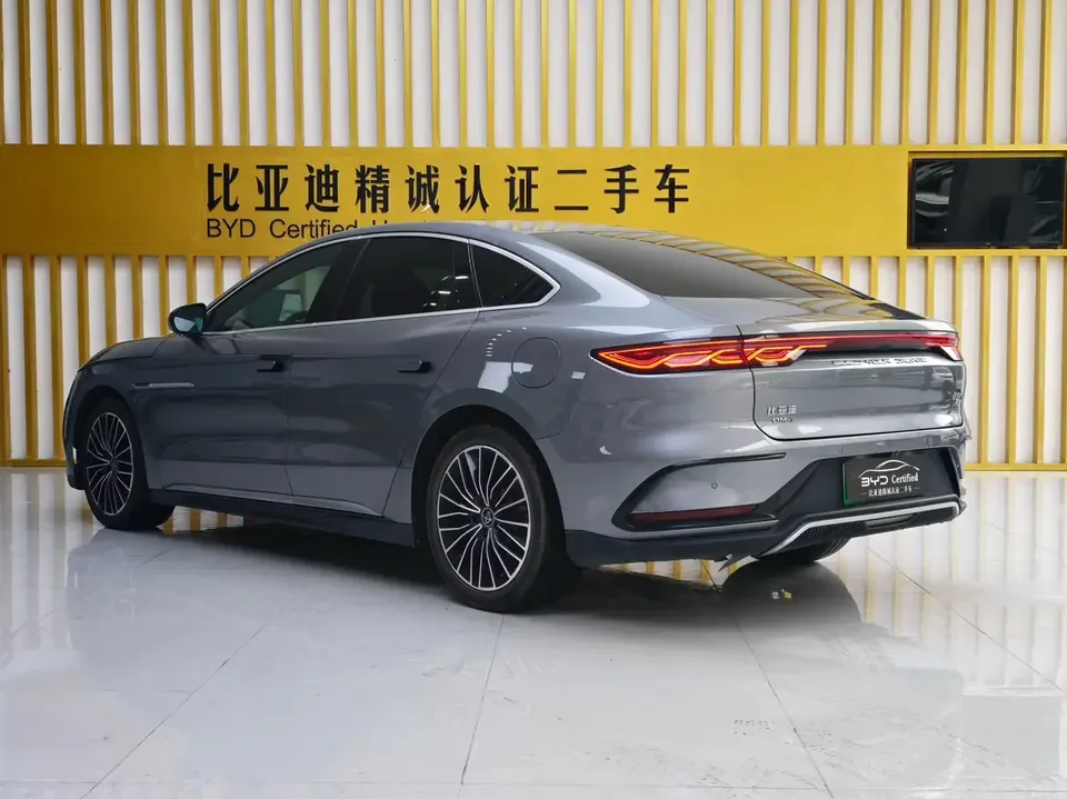 BYD Han DM Chinese DM 2022 DM-i 121KM Premium 2022 — thumbnail 2