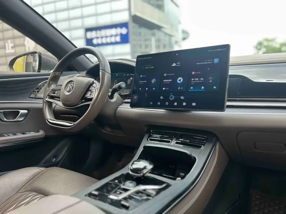 BYD Han DM Chinese DM 2022 DM-i 121KM Premium 2023 — thumbnail 4