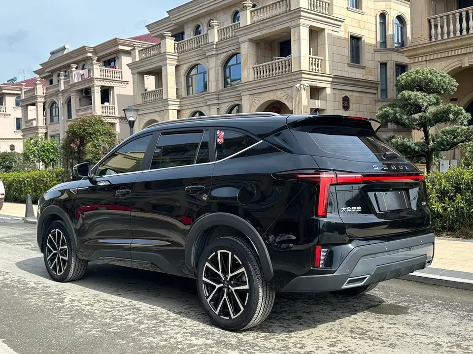 JAC (Sihao) Sihao X8 PLUS Sihao X8 PLUS 2022 1.5TGDI DCT Smart Edition 6/7 Seaters 2024 — thumbnail 2