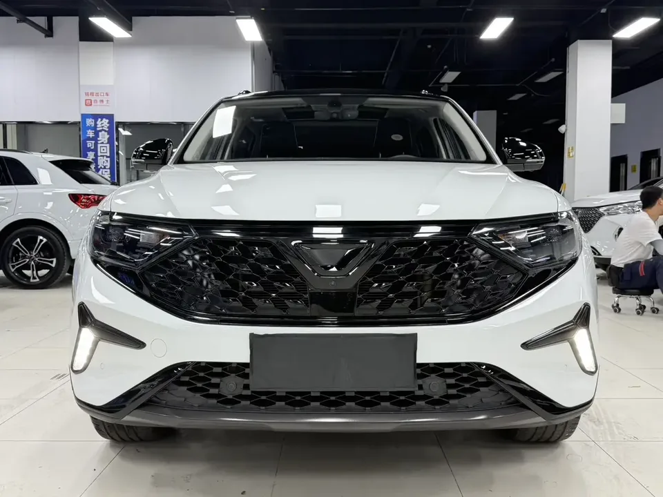 Jetta VS7 Jetta VS7 2023 280TSI Automatic High Gloss Glory Edition 2023 — photo 1, buy with delivery to Moscow