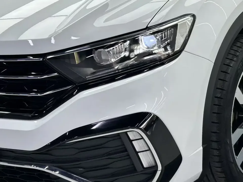 Volkswagen T-Roc TANG 2022 280TSI DSG 2WD R-Line Pro PLUS 2022 — миниатюра 3