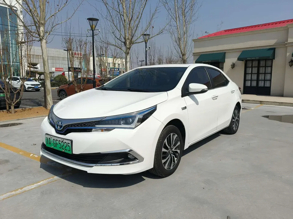 Toyota Corolla Dual Engine E+ Corolla Dual Engine E+ 2019 1.8L Pioneer Edition 2023 — photo 1, buy with delivery to Moscow