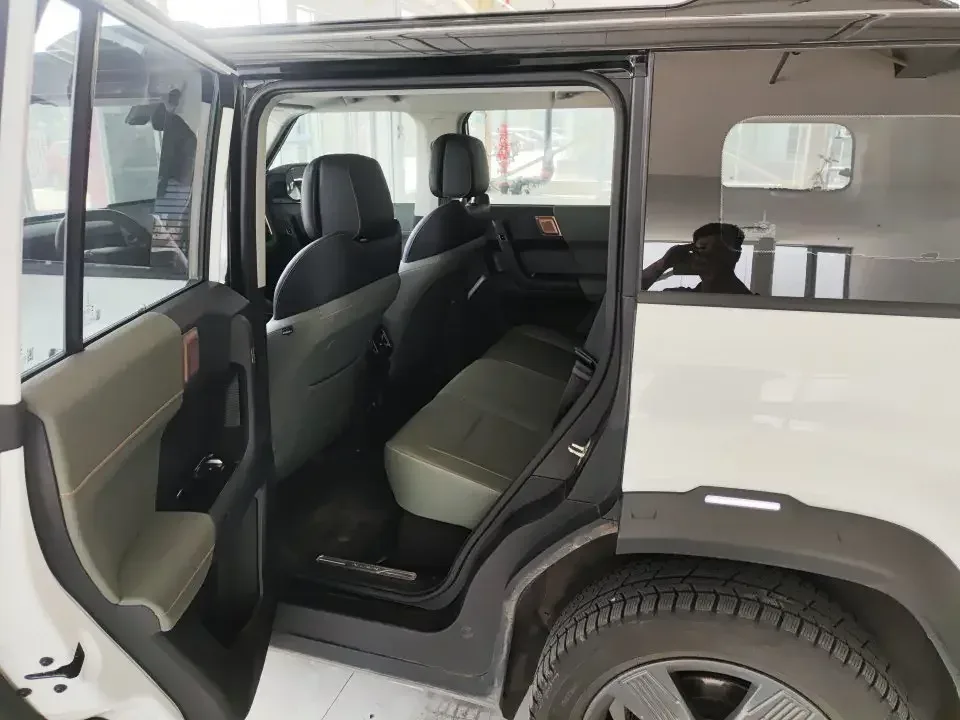 iCAR 03 iCAR 03 2024 2WD Standard Yuechao Edition 2024 — thumbnail 5