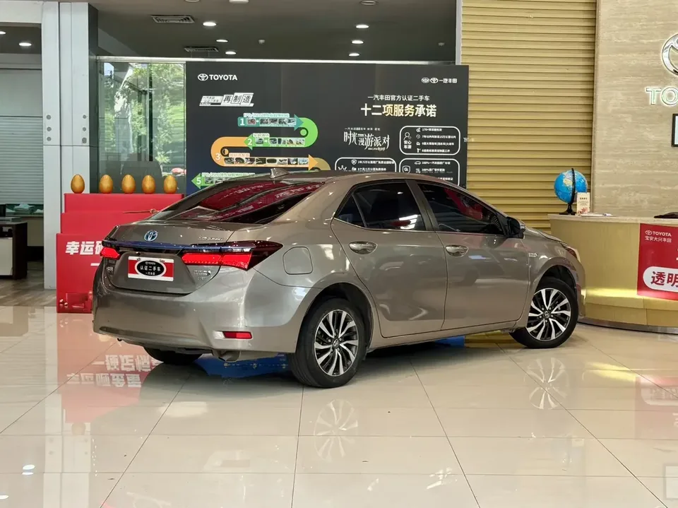 Toyota Corolla Dual Engine E+ Corolla Dual Engine E+ 2019 1.8L Leading Edition 2022 — thumbnail 2