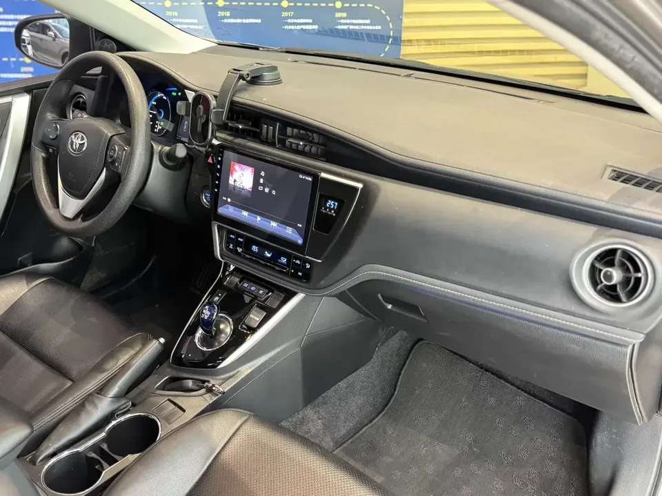 Toyota Corolla Dual Engine E+ Corolla Dual Engine E+ 2019 1.8L Leading Edition 2022 — thumbnail 4