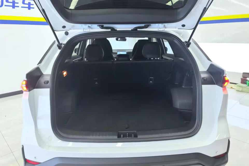 Geely Galaxy L7 Galaxy L7 2023 1.5T DHT 55km PRO 2024 — thumbnail 5