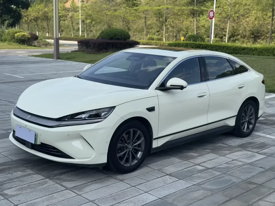 BYD Qin L EV Qin L EV 2025 470KM Leading Model 2025 — фото 1, купить с доставкой в Москву