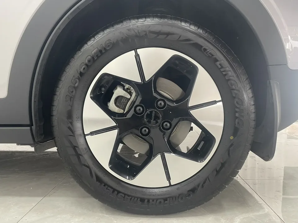 Geely Star Wish Star Wish 2025 UP 410km Explorer Edition 2025 — thumbnail 3