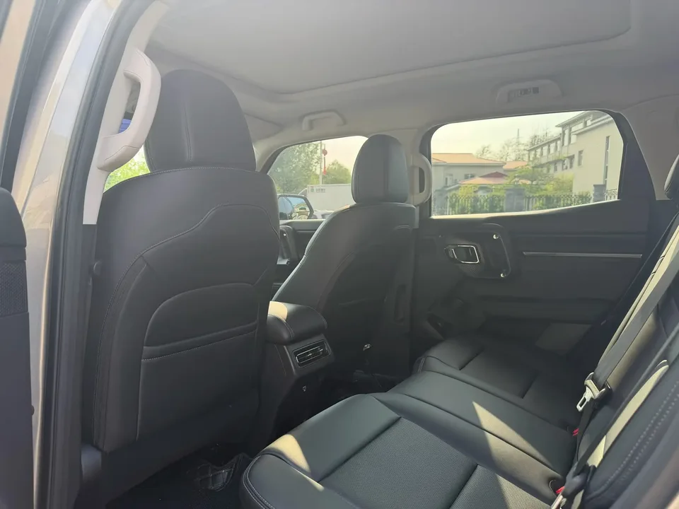 Haval H-Dog Haval Big Dog PLUS 2023 1.5T 2WD Trendy Wild Edition Plus 2024 — thumbnail 3